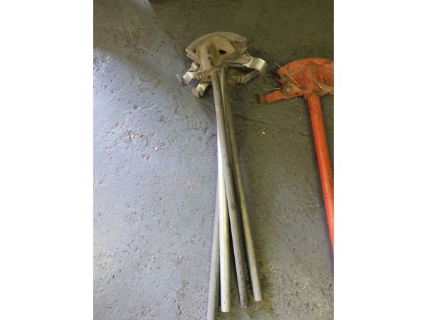 ~/upload/Lots/141747/AdditionalPhotos/kwxnzqjyfh7kc/Standard conduit bender with bosal 20mm and 25mm pipe benders Qty 5_t600x450.jpg